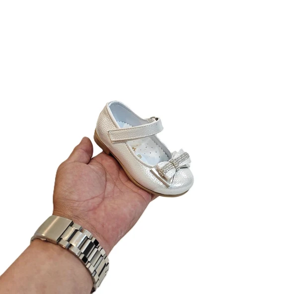 Fiyra 8013 Sedef Taşlı Kurdeleli Cırtlı Bebe Kız Çocuk Babet ürün görseli 1