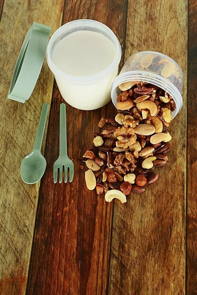 ARMESE Atıştırmalık Yemek Yoğurt Saklama Müsli Kabı Diyet Kabı Kaşıklı Çatallı Büyük Boy 1100 ml ürün görseli 1