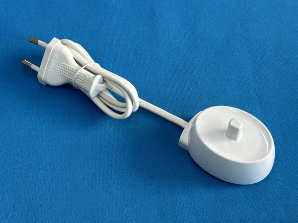 Braun Oral-B Orjinal Diş Fırçası Şarj Aleti Braun Oral-B Diş Fırçası Şarj Aleti Type : 3757 ürün görseli 1
