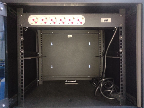 19" 9U 600x560 Duvar Tipi Kabinet ürün görseli 1