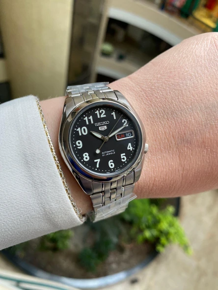 Seiko 5 SNK381K1 Otomatik Çelik Gri Siyah Kadran 39 mm Erkek Kol Saati ürün görseli 1
