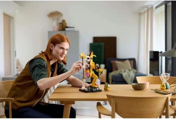 Lego Fortnite 77072 Muzafpert (1414 Parça) - Resim 5