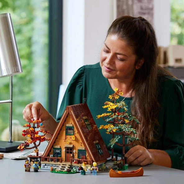 21338 Lego ® Ideas Dik Çatılı Kulübe - Resim 3