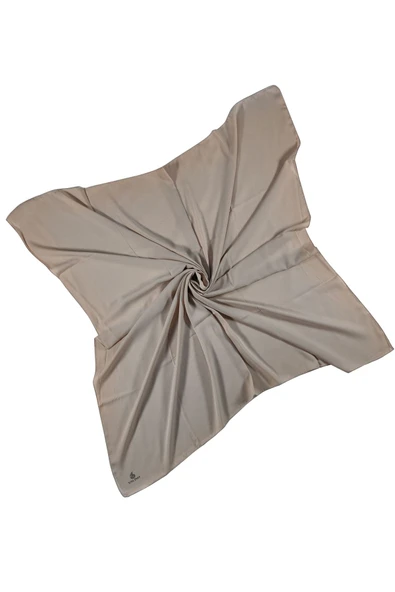 Mısırlı Eşarpları Queen Krep Düz Renk Eşarp 110x110 Cm ürün görseli 1