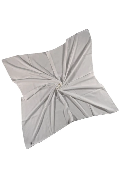 Mısırlı Eşarpları Queen Krep Düz Renk Eşarp 110x110 Cm ürün görseli 1