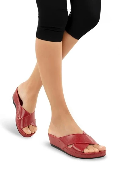 Muya Active 31135-005 Topuk Jelli Anatomik Taban Kadın Terlik Kırmızı 36-40 ürün görseli 1