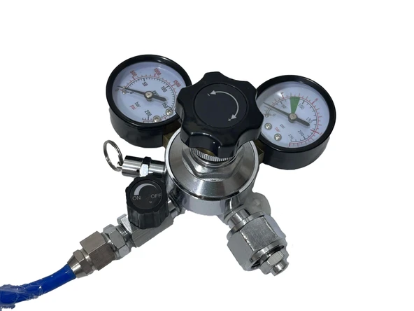 Kontrol Valfli Co2 Regülatörü (Sarmal Borulu) ürün görseli 1