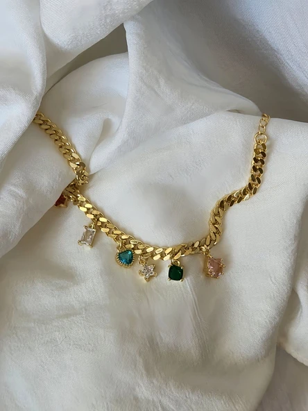 Renkli Baget Figürlü Gurmet Model Gold Renk Çelik Bileklik ürün görseli 1