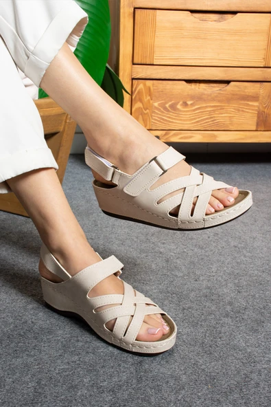 Albishoes Kadın Hafif Topuk 4,5 Cm Yumuşak Rahat Anatomik Taban Günlük Kadın Sandalet Anne Sandalet ürün görseli 1