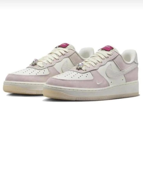 Nike Air Force 1 '07 LX ürün görseli 1