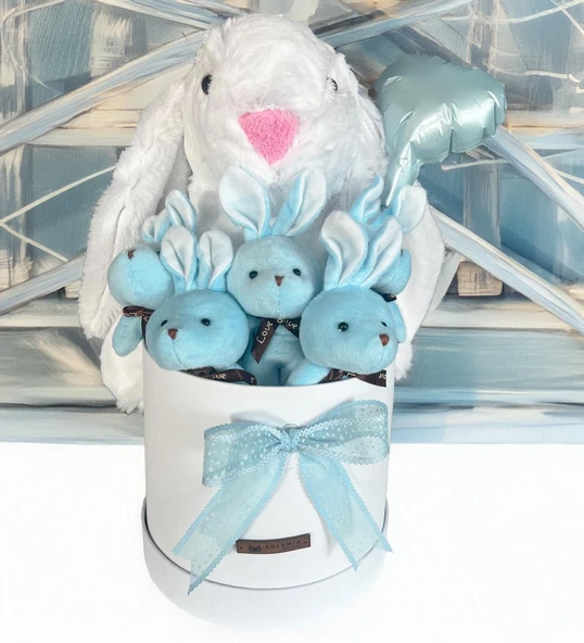 Özel Kututusunda; 45 cm Beyaz Jellycat Tavşan, 5'li Tavşancıklar ve Folyo Kalp Balonlu SET-Ayıcık Buketi ürün görseli 1