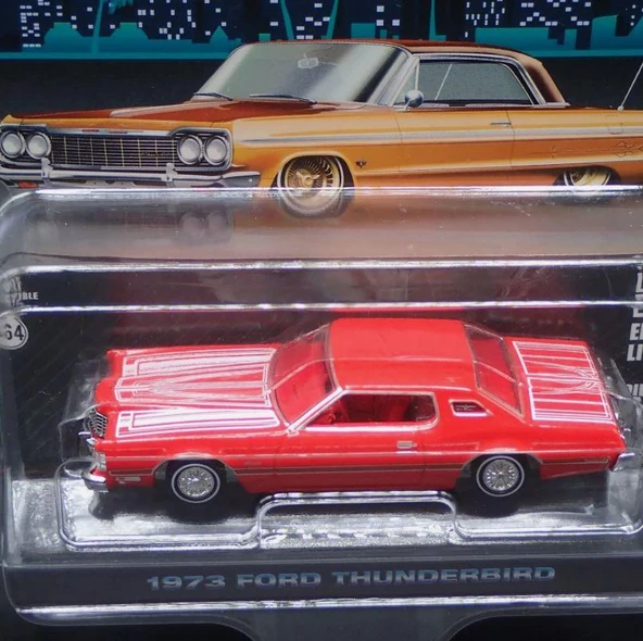Greenlight California Lowriders 1973 Ford Thunderbird X Model Araba ürün görseli 1