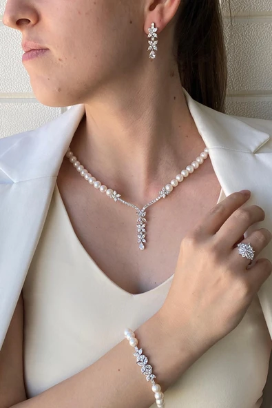 7,5 mm Kadın Çiçek Modelli Zirkon Taşlı Doğal İnci Küpe Kolye Bileklik Yüzük Dörtlü Set ürün görseli 1
