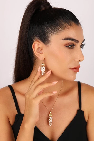 Üzümlü Doğal İnci Kadın Küpe ürün görseli 1