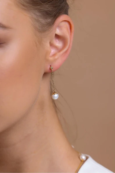 9,5 mm Doğal İnci Sallantılı Küpe ürün görseli 1