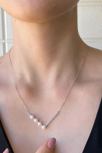 5,5 mm Dört Doğal İncili Zirkon Taşlı Kolye ürün görseli 1