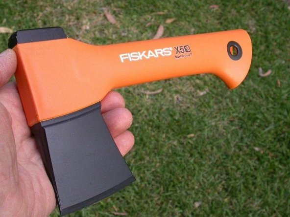 Fiskars X5 Kamp Baltası - Resim 4