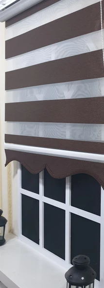 Zebra Stor Perde Kahverengi  Etek Dilimli ST 004  Kahverengi 110 x 200 ürün görseli 1