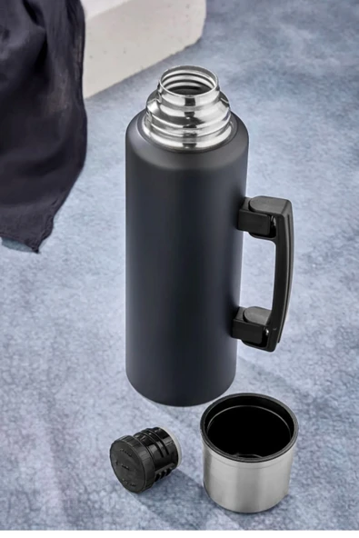 1.0 Litre Kulplu Paslanmaz Çelik Avcı Termos Siyah ürün görseli 1