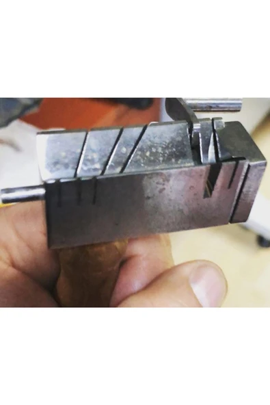 Arteks Teknik Dört Farklı Açıdan Kesme El Mengenesi ürün görseli 1