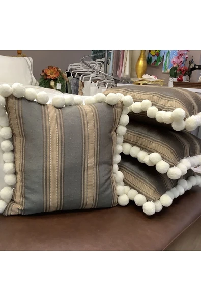 OYA home Dekoratif Kırlent Pon Pon Detaylı -40*40 Cm ürün görseli 1
