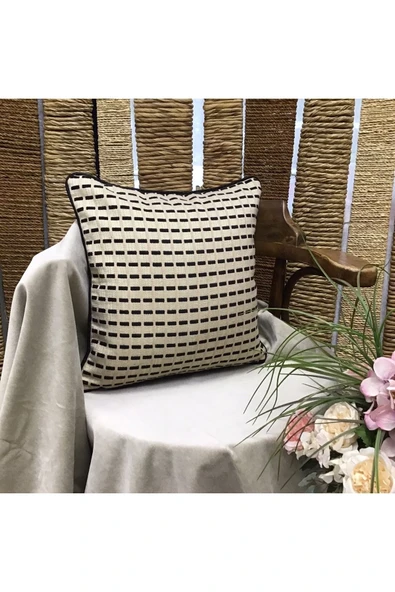 OYA home Siyah Jakar Desenli Kırlent ürün görseli 1