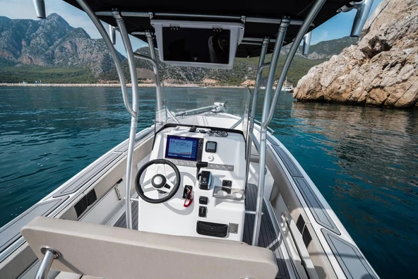 Ocean 660 Balıkçı ve Hız Teknesi - Resim 3