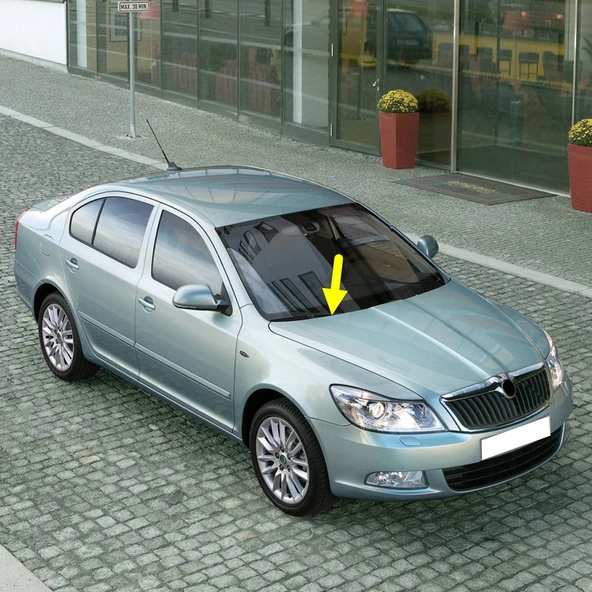 Skoda Octavia 2 A6 2009-2012 Ön Cam Sağ Silecek Kolu 1Z1955410A ürün görseli 1