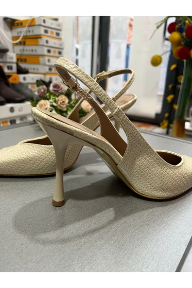 BYSLÇ SHOES KREM DOĞAL KABARTMA DESEN,AÇIK TOPUK,8,5 CM DAMLA TOPUK 13 PONT STİL SAHİBİ AYAKKABI ürün görseli 1