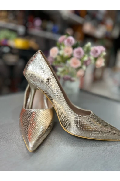 BYSLÇ SHOES STİLETTO PETEK DOKULU 9 CM TOPUK BOYU YENİ SEZON MUHTEŞEM BİR KALIP ürün görseli 1