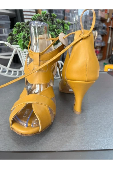bitangosu 6 CM TOPUKLU SALSA, BACATA, LATİN DANSLARI KADIN AYAKKABISI- BİLEKTEN BAĞLI-GÜVENLİ VE ŞIK ürün görseli 1