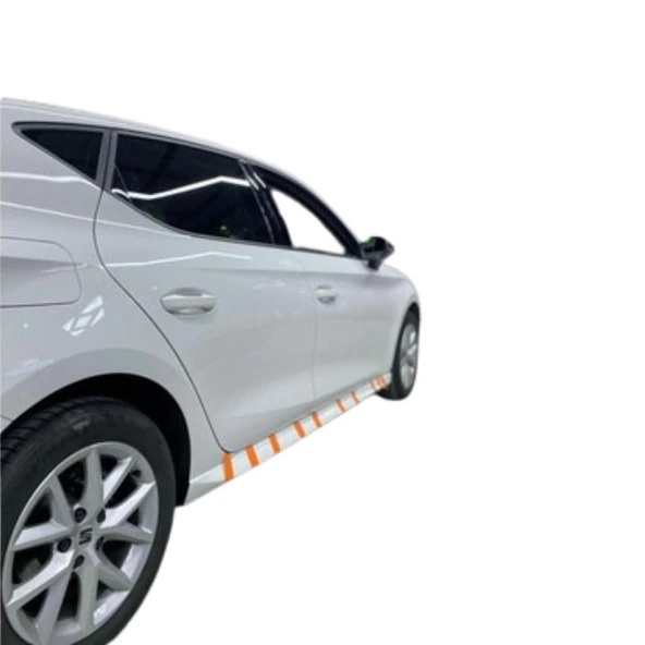 Seat Leon Mk4 Aero Yan Marşpiyel (Plastik)(Boyasız) ürün görseli 1