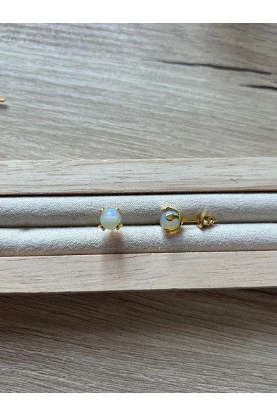 Opal Taşı Altın Kaplama Top Küpe El Yapımı ürün görseli 1