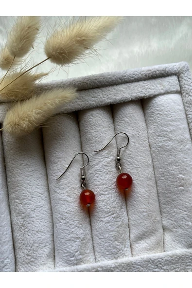 8 mm Karnelyan Taşı Gümüş Kaplama Sallantı Küpe ürün görseli 1