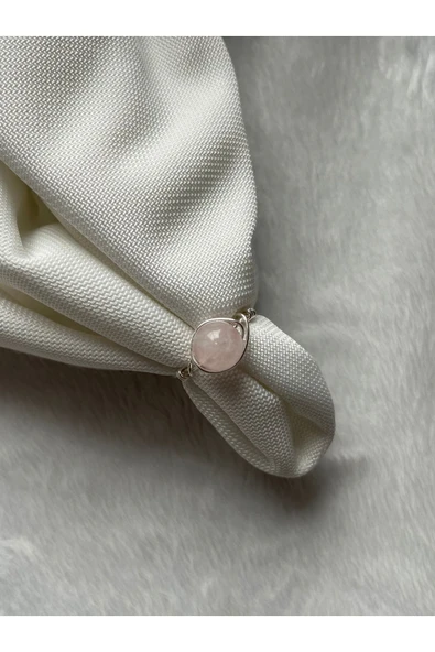 Pembe Kuvars 8mm Gümüş Tel Yüzük El Yapımı ürün görseli 1