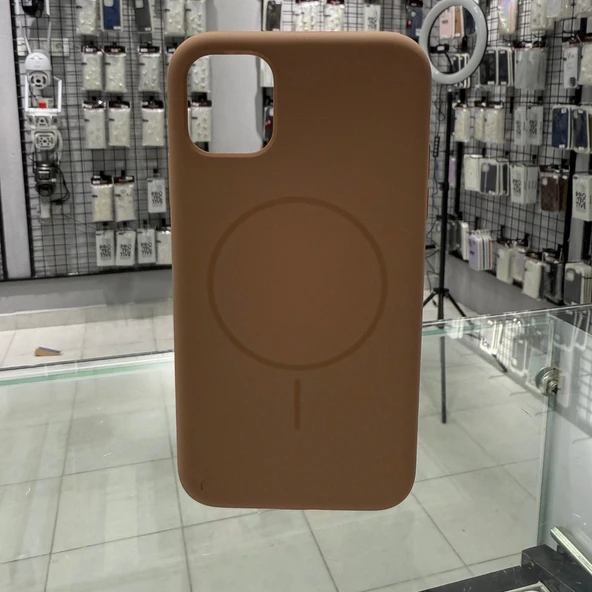 iPhone 11  MagSafe Yumuşak Silikon Kılıf – Lansman İçi Kadife Dokulu, Kablosuz Şarj Destekli Kahverengi ürün görseli 1