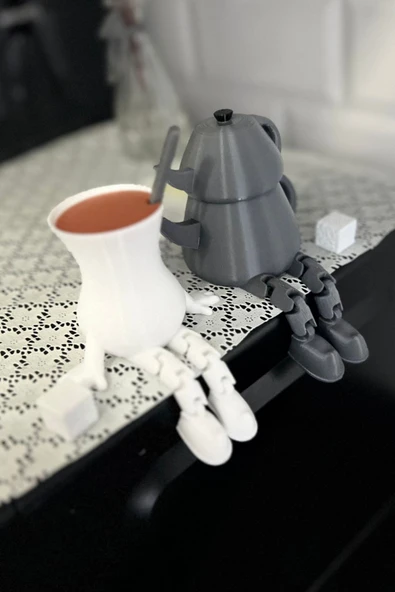 Çay Seti Demlik ve Bardak Dekoratif Figür Seti + 2 Adet Şeker Dahil ürün görseli 1
