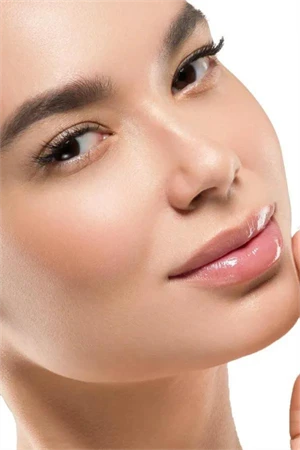 Show by Pastel Show Your Lumos Clear Gloss - Dudak Parlatıcısı ürün görseli 1
