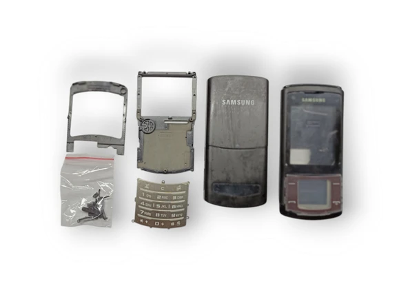 Samsung U900 Kasa Samsung SGH-U900 Uyumlu Siyah Renk Orta Kasa Ön Arka Kapak Tuş Takımı ürün görseli 1