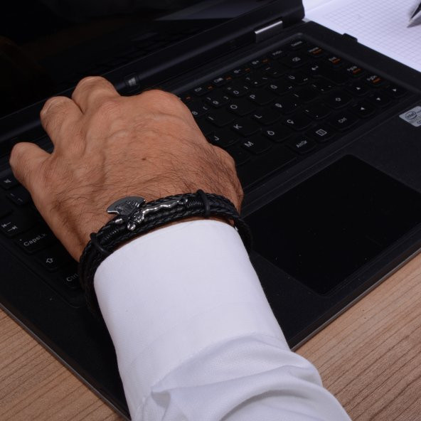 Balta Figürlü Çelik Aksesuarlı Deri Bileklik - Resim 2