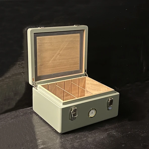 Mezmob İspanyol Sedir Humidor Puro Kutusu Baskı Kilitli Fitilli Haki Yeşil Lake Boya Analog ürün görseli 1