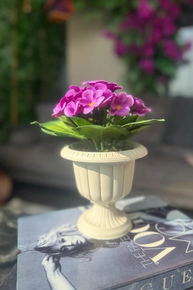 Nettenevime Yapay Çiçek Krem Antik Saksıda Mor Kadife Menekşe Gerçekçi Doku 22cm ürün görseli 1