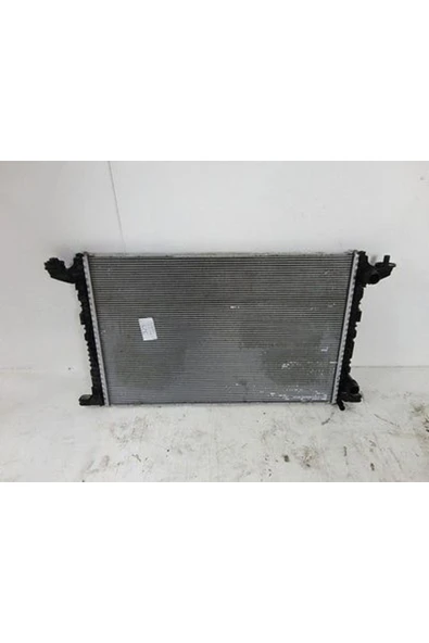 Mahle CR2176000P Cr2176000p Su Radyatörü (718×475×14) A4 1.4 Tfsı 2.0 Tdı 2.0 Tfsı 15- Cvn Dbp Cvk Cyr Deu Des ürün görseli 1