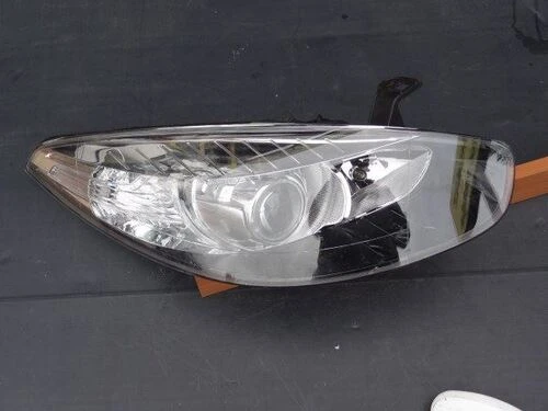 Renault 260101331R Far Sağ Fluence 13- Yenı Makyajlı Kasa ürün görseli 1