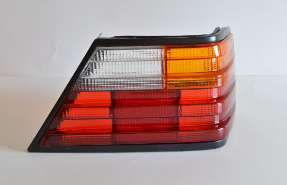 MERCEDES W124 STOP CAMI SAĞ ESKİ MODEL ürün görseli 1