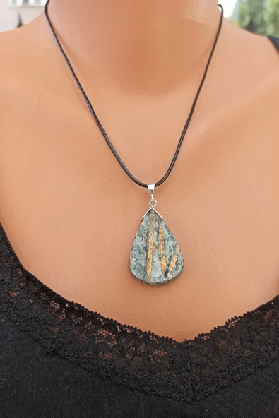 Nadir Bulunan Astrofilit Taşı Gümüşlü Kolye Astrophyllite 340-3 ürün görseli 1