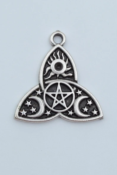 Triquetra Gümüş Kaplama Kolye Ucu ürün görseli 1