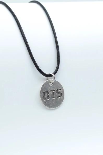 BTS Madalyon Gümüş Kaplama Deri İp Kolye ürün görseli 1