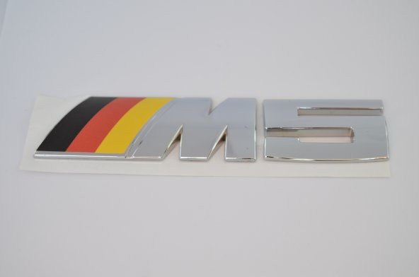 BMW M5 YAZI / LOGO ALMAN BAYRAKLI E34-E39-E60 51147898126 ürün görseli 1