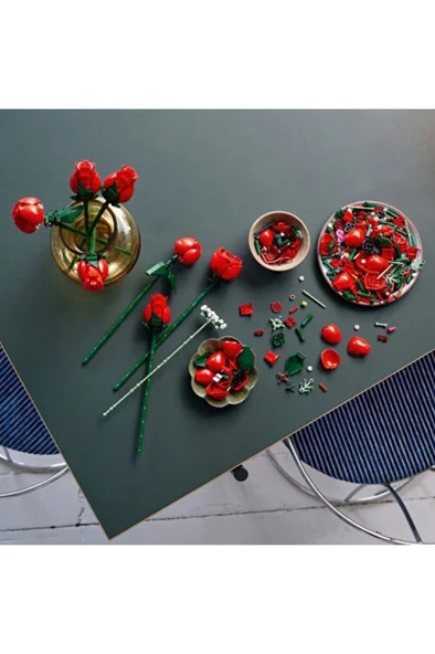 Lego 10328 Botanicals Gül Buketi - Resim 8
